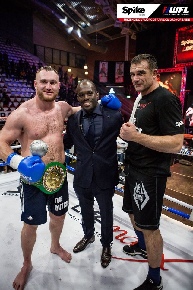 Foto van Spike presents: WFL #5 — Champion vs Champion