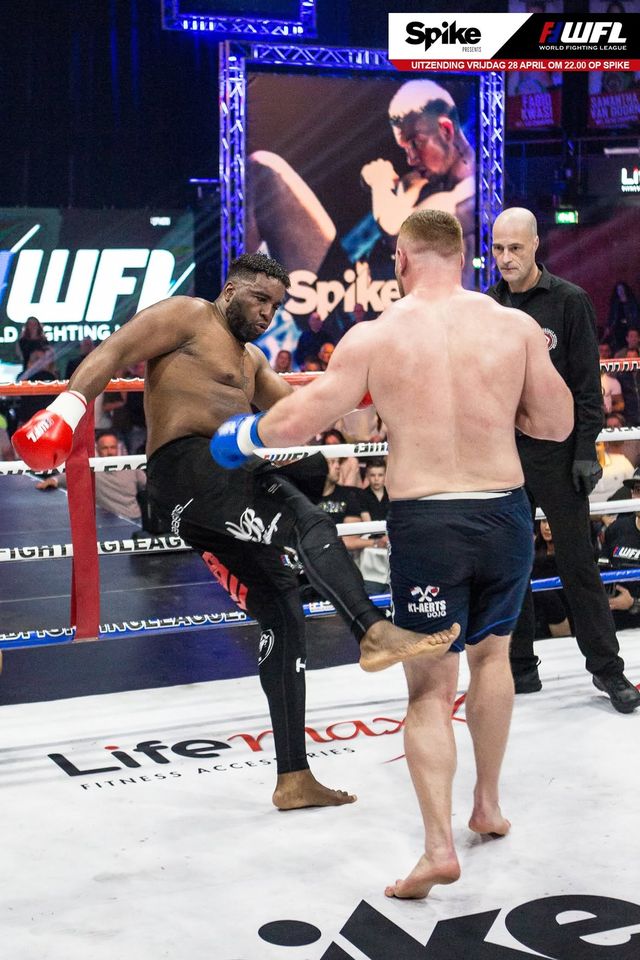 Foto van Spike presents: WFL #5 — Champion vs Champion